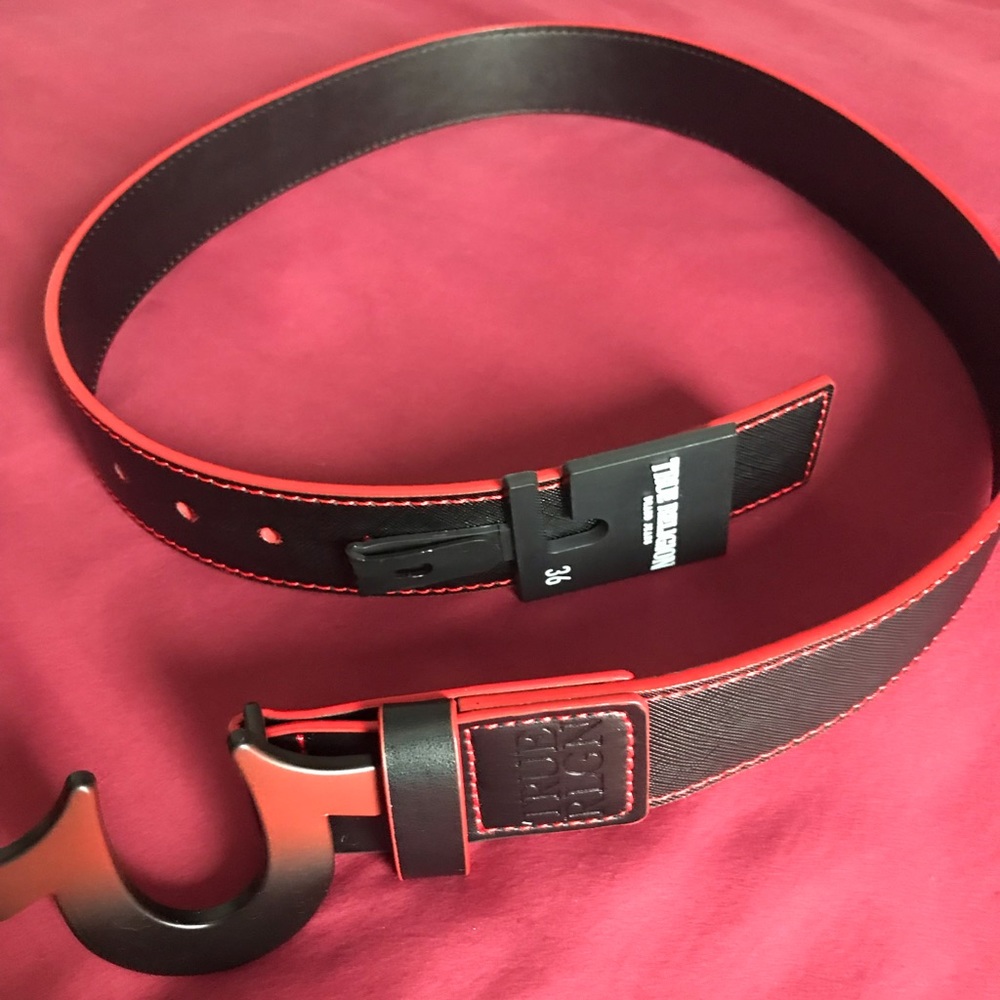 NWT mens true religion belt